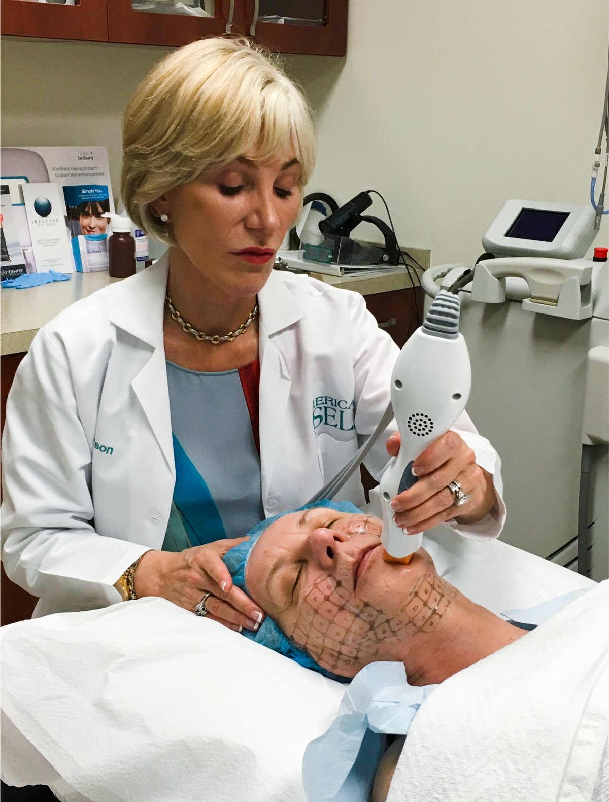 Dr. Ruth L. Hillelson treating a patient